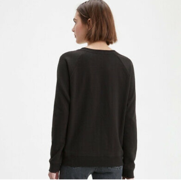 NWT Levi's Black Graphic Crewneck Sweatshirt - Picture 3 of 5